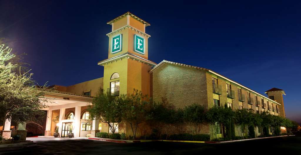 Embassy Suites Lubbock Exterior photo